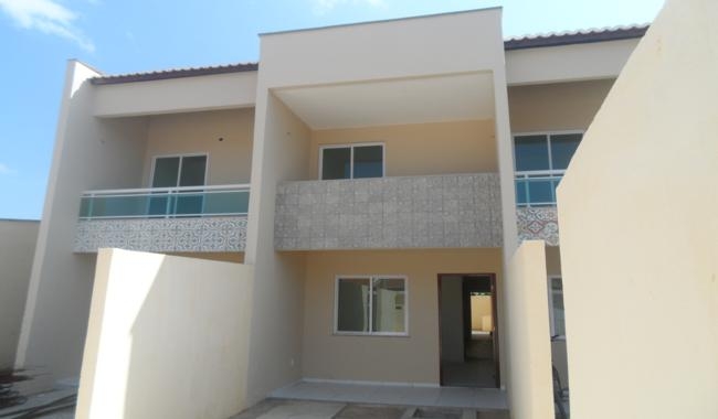 Casa Duplex com 3 Quartos em Horizonte/CE
